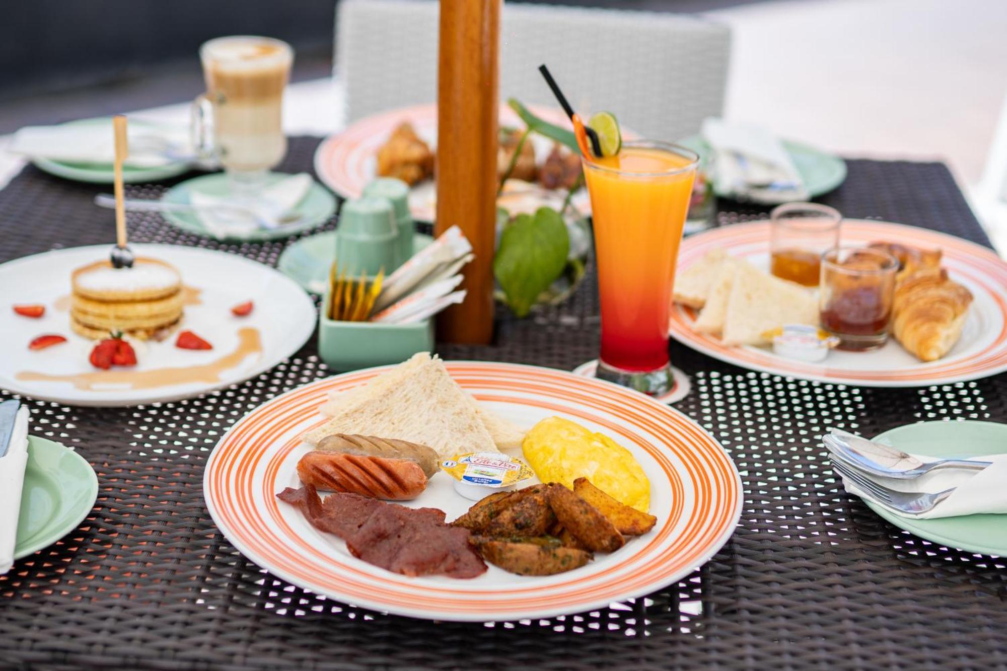 Harris Hotel & Residences Riverview Kuta, Bali Kuta Lombok Zewnętrze zdjęcie